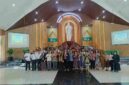 Foto bersama Panitia dan peserta Sharing Meeting bertajuk “Gereja dan Pekerja Migran” yang digelar di GKPS Paniel, Jalan Pdt. J. Wismar Saragih, Kota Pematangsiantar, pada Senin, 7 September 2026.