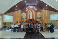 Foto bersama Panitia dan peserta Sharing Meeting bertajuk “Gereja dan Pekerja Migran” yang digelar di GKPS Paniel, Jalan Pdt. J. Wismar Saragih, Kota Pematangsiantar, pada Senin, 7 September 2026.