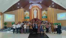 Foto bersama Panitia dan peserta Sharing Meeting bertajuk “Gereja dan Pekerja Migran” yang digelar di GKPS Paniel, Jalan Pdt. J. Wismar Saragih, Kota Pematangsiantar, pada Senin, 7 September 2026.