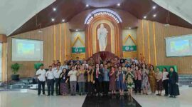Foto bersama Panitia dan peserta Sharing Meeting bertajuk “Gereja dan Pekerja Migran” yang digelar di GKPS Paniel, Jalan Pdt. J. Wismar Saragih, Kota Pematangsiantar, pada Senin, 7 September 2026.