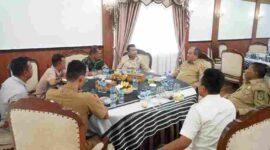 Bupati Asahan, Taufik Zainal Abidin, S.Sos., M.Si., menerima audiensi Federasi Akuatik Indonesia Kabupaten Asahan bersama atlet renang yang berhasil meraih 22 medali pada Kejuaraan Renang Piala Kemerdekaan 2026. Pertemuan tersebut berlangsung di ruang kerja Bupati Asahan, Selasa (8/9/2026).