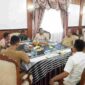 Bupati Asahan, Taufik Zainal Abidin, S.Sos., M.Si., menerima audiensi Federasi Akuatik Indonesia Kabupaten Asahan bersama atlet renang yang berhasil meraih 22 medali pada Kejuaraan Renang Piala Kemerdekaan 2026. Pertemuan tersebut berlangsung di ruang kerja Bupati Asahan, Selasa (8/9/2026).