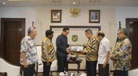 Rico Waas saat menerima audiensi pengurus Forkala Kota Medan di Balai Kota Medan, Jumat (11/9/2026).