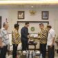 Rico Waas saat menerima audiensi pengurus Forkala Kota Medan di Balai Kota Medan, Jumat (11/9/2026).