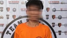 Satuan Reserse Kriminal Polres Pelabuhan Belawan menangkap seorang pria berinisial RM alias D (22) yang diduga terlibat dalam kasus pencurian dengan kekerasan (curas).