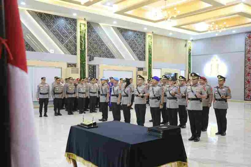 Kapolda Sumut memimpin sertijab pejabat utama dan Kapolres pada 17 September 2026 serta menekankan profesionalisme, integritas, dan responsivitas.