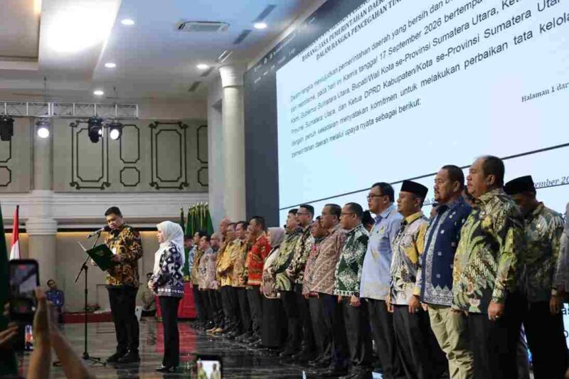 Bupati Asahan bersama kepala daerah lainnya di Sumatera Utara mengikuti Rapat Koordinasi Penguatan Tata Kelola Pemerintahan Daerah dan Pencegahan Korupsi yang digelar di Aula Raja Inal Siregar, Kantor Gubernur Sumatera Utara, Kamis (17/9/2026).