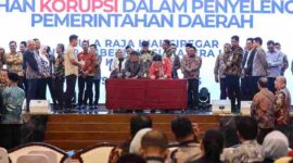 Wali Kota Pematangsiantar Wesly Silalahi, S.H., M.Kn., bersama Ketua DPRD Pematangsiantar Timbul Marganda Lingga, S.H., menghadiri Rapat Koordinasi (Rakor) Penguatan Tata Kelola Pemerintah Daerah dan Pencegahan Korupsi dalam Penyelenggaraan Pemerintahan Daerah di Provinsi Sumatera Utara. Kegiatan tersebut berlangsung di Aula Raja Inal Siregar, Kantor Gubernur Sumatera Utara, Jalan Diponegoro, Kota Medan, Kamis (17/9/2026).