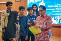 Rico saat menjamu peserta Musyawarah Nasional (Munas) Forum Komunikasi Mahasiswa Politeknik se-Indonesia (FKMPI) XXVII di Pendopo Rumah Dinas Wali Kota Medan, Kamis (17/9/2026) malam.