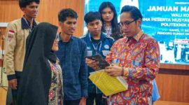 Rico saat menjamu peserta Musyawarah Nasional (Munas) Forum Komunikasi Mahasiswa Politeknik se-Indonesia (FKMPI) XXVII di Pendopo Rumah Dinas Wali Kota Medan, Kamis (17/9/2026) malam.
