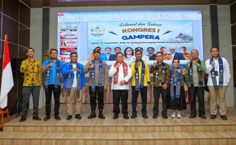 Wali Kota Wesly Silalahi membuka Kongres I GAMPERA di Pematangsiantar.