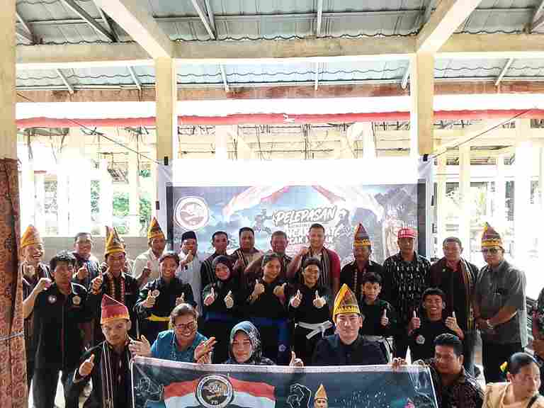 Enam atlet Moccak Pakpak Aceh Singkil dilepas mengikuti FIFTY7K International Open Championship 2026 di Selangor, Malaysia, pada 25–29 September.