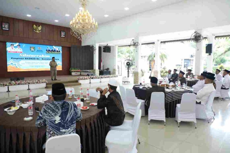 Bupati Asahan Taufik Zainal Abidin saat menerima silaturahmi pimpinan Baznas se-Sumatera Utara di Pendopo Rumah Dinas Bupati Asahan, Senin (21/9/2026) sekitar pukul 13.00 WIB.
