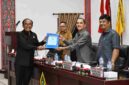 Wakil Bupati Samosir Ariston Tua Sidauruk dalam Rapat Paripurna DPRD Kabupaten Samosir, Senin (21/9/2026).