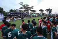 Wali Kota Wesly Silalahi membuka Kejuaraan Sepak Bola Pelajar Piala Wali Kota Pematangsiantar 2026 yang diikuti 16 tim SMA dan sederajat.