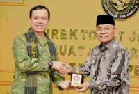 Bupati Simalungun, Dr. H. Anton Achmad Saragih, saat melakukan audiensi dengan Direktur Jenderal Kekuatan Pertahanan (Dirjen Kuathan) Kementerian Pertahanan RI, H. Haris Haryanto, di Jakarta, Selasa (22/9/2026).
