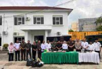 Kejaksaan Negeri (Kejari) Labuhanbatu memusnahkan barang bukti dari 389 perkara yang telah memperoleh kekuatan hukum tetap atau inkracht. Pemusnahan dilaksanakan di halaman Kantor Kejari Labuhanbatu, Rabu (23/9/2026).