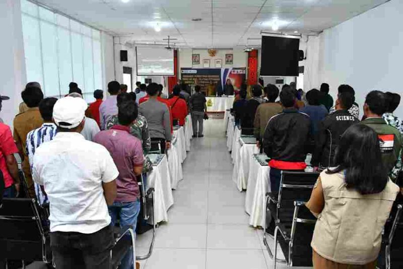 Pemkab Samosir dan PT Inalum membentuk Masyarakat Peduli Api di lima desa serta menyalurkan peralatan dan pelatihan untuk mencegah Karhutla.