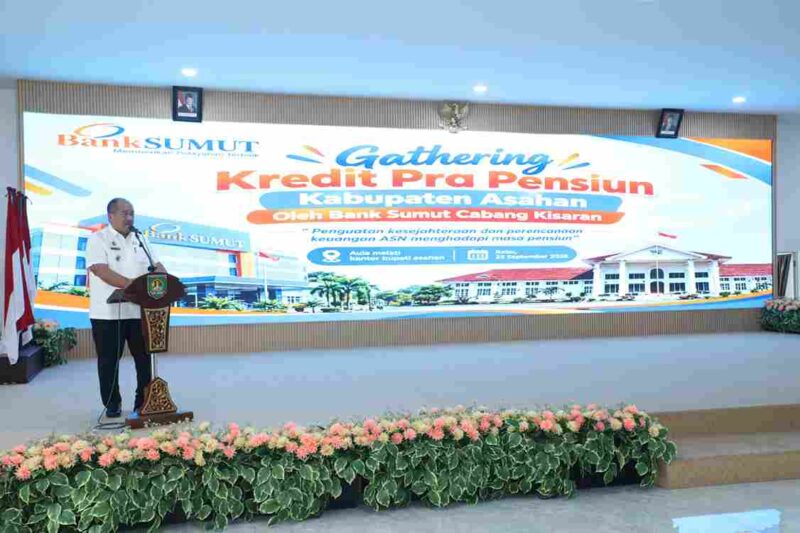 Bupati Asahan Taufik Zainal Abidin membuka gathering Kredit Pra Pensiun Bank Sumut.