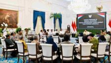 Prabowo saat memimpin diskusi bersama sejumlah akademisi dari berbagai perguruan tinggi dan lembaga riset di Istana Merdeka, Jakarta, Kamis (24/9/2026).