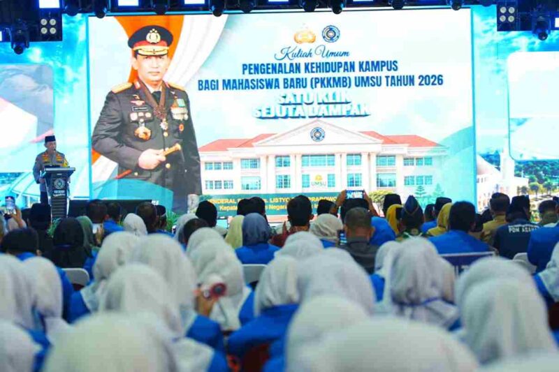 apolri Jenderal Polisi Drs. Listyo Sigit Prabowo, M.Si., saat memberikan kuliah umum kepada mahasiswa baru Universitas Muhammadiyah Sumatera Utara (UMSU) dalam kegiatan Pengenalan Kehidupan Kampus bagi Mahasiswa Baru (PKKMB) 2026 di Medan, Senin (28/9/2026).