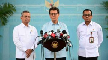 Menteri Kesehatan (Menkes) Budi Gunadi Sadikin usai menghadiri rapat terbatas yang dipimpin Presiden Prabowo di Istana Merdeka, Jakarta, Senin (28/9/2026).