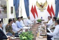 Rapat terbatas bersama sejumlah Menteri Kabinet Merah Putih di Istana Merdeka, Jakarta, Senin (28/9/2026).