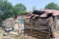 Hujan deras disertai angin kencang merusak 24 rumah warga di Pematang Bandar, Simalungun.