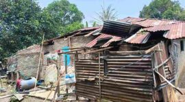 Hujan deras disertai angin kencang merusak 24 rumah warga di Pematang Bandar, Simalungun.