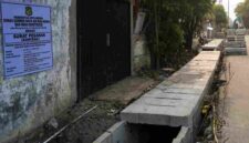 Pemko Medan membangun drainase 385 meter di Jalan Makmur dengan anggaran Rp 2,49 miliar untuk mengurai limpasan air dan mengurangi genangan.