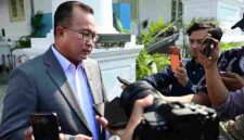 Kepala Badan Riset dan Inovasi Nasional (BRIN) Arif Satria memberikan keterangannya usai diterima Presiden Prabowo Subianto di Istana Merdeka, Jakarta, pada Selasa, 29 September 2026.