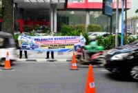 
Permerintah Provinsi Sumatera Utara (Sumut) melalui Badan Pendapatan Daerah (Bapenda) Provinsi Sumatera Utara (Sumut) menggelar operasi gabungan bersama Direktorat Lalu Lintas Polda Sumut di Jalan Putri Hijau, Jumat (16/10/2026).