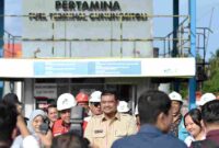 Gubernur Sumatera Utara (Sumut) Bobby Nasution meninjau Fuel Terminal PT Pertamina Patra Niaga Gunungsitoli yang berlokasi di Desa Humene. Kecamatan Gunungsitoli Idanoi. Setibanya di Kepulauan Nias dalam rangka kunjungan kerja,  Rabu (28/10/2026). 