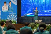 Ketua TP PKK Sumut Kahiyang Ayu saat memberikan sambutan pada Puncak Peringatan Hari Kesatuan Gerak (HKG) PKK ke 54 Tahun 2026 Provinsi Sumatera Utara yang diselenggarakan di Hotel Grand Mercure, Jalan Sutomo, Medan, Kamis (22/10/2026).