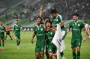 PSMS Medan mengalahkan PSIS Semarang 2-1.