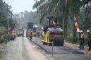 Proyek perbaikan ruas jalan Labusel–Rintis–Ujung Padang–Salingsing saat berkunjung ke Desa Rintis, Kecamatan Silangkitang , Kabupaten Labuhanbatu Selatan, Jumat (16/10/2026).