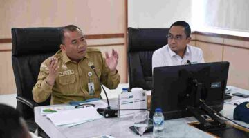 Penjabat (Pj) Sekretaris Daerah Provinsi Sumatera Utara (Sumut) Timur Tumanggor menghadiri Rapat Koordinasi Percepatan dan Monitoring Progres Bedah Rumah se - Sumatera Utara T.A 2026 di Ruang Rapat 1 Kantor Gubernur Sumut Jalan Diponegoro Nomor 30 Medan, Senin (12/10/2026).