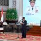 Wakil Gubernur Sumatera Utara (Sumut) Surya melantik dan mengambil sumpah jabatan sejumlah Pejabat Administrator dan Pejabat Pengawas pada lingkunang Pemerintah Daerah Provinsi Sumut di Aula Raja Inal Siregar Kantor Gubernur Sumut Jalan Diponegoro Kota Medan, Senin (5/10/2026).