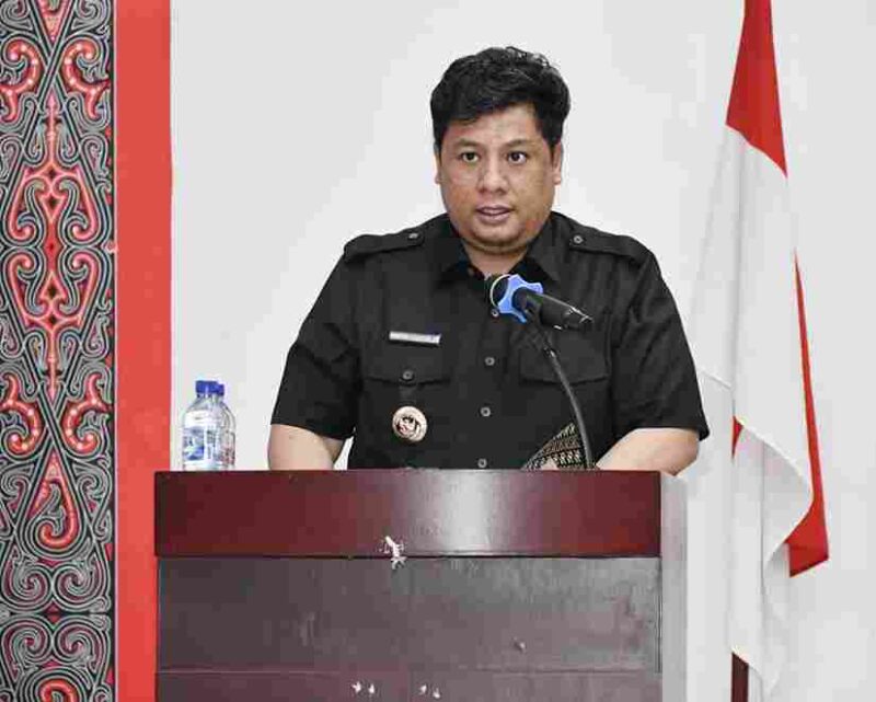 h Bupati Samosir Vandiko T. Gultom.