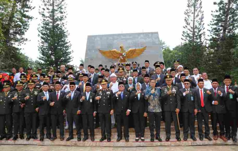 Wali Kota Pematangsiantar Wesly Silalahi menghadiri Upacara Peringatan Hari Kesaktian Pancasila tingkat Provinsi Sumatera Utara di Tugu Letda Sujono, kawasan Kebun PTPN IV Regional I Bandar Betsy, Kecamatan Bandar Huluan, Kabupaten Simalungun, Kamis (1/10/2026).