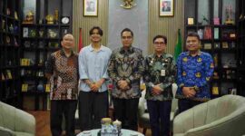 Rico saat menerima audiensi panitia Revora di Rumah Dinas Wali Kota Medan, Jalan Sudirman, Kamis (1/10/2026).