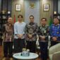 Rico saat menerima audiensi panitia Revora di Rumah Dinas Wali Kota Medan, Jalan Sudirman, Kamis (1/10/2026).