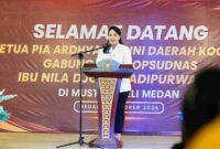 Ketua Dekranasda Kota Medan Ny. Airin Rico Waas.