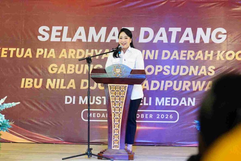 Ketua Dekranasda Kota Medan Ny. Airin Rico Waas.
