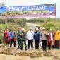 Pemkab Samosir bersama TNI dan Kementan membangun 20 jembatan, irigasi 15 kilometer untuk 680 hektare sawah serta konservasi lingkungan.