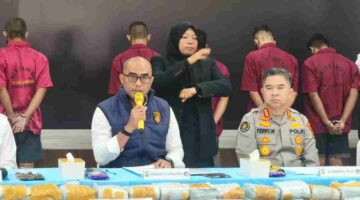 Konferensi pers di Aula Ditresnarkoba Polda Sumut, Jumat (2/10/2026).