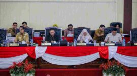 Rapat Paripurna DPRD Kota Medan yang membahas pemandangan umum fraksi-fraksi terhadap penjelasan kepala daerah mengenai Rancangan Peraturan Daerah (Ranperda) APBD Kota Medan Tahun Anggaran 2027, Senin (5/10/2026).
