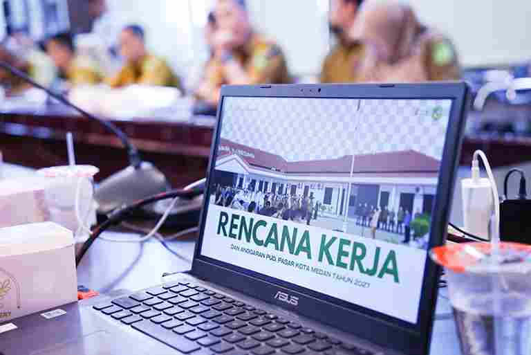 Pemko Medan menyoroti kinerja PUD Pasar dalam RKAP 2027, termasuk beban kepegawaian 71 persen, peningkatan pendapatan, aset dan modernisasi pasar.