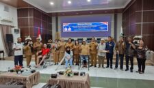 Dinas Sosial Pemberdayaan Perempuan dan Perlindungan Anak (Dinsos P3A) menyalurkan bantuan alat bantu kesehatan kepada 56 lanjut usia (lansia) dan penyandang disabilitas di Ruang Serbaguna Pemko Pematangsiantar, Selasa (6/10/2026).