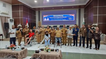 Dinas Sosial Pemberdayaan Perempuan dan Perlindungan Anak (Dinsos P3A) menyalurkan bantuan alat bantu kesehatan kepada 56 lanjut usia (lansia) dan penyandang disabilitas di Ruang Serbaguna Pemko Pematangsiantar, Selasa (6/10/2026).